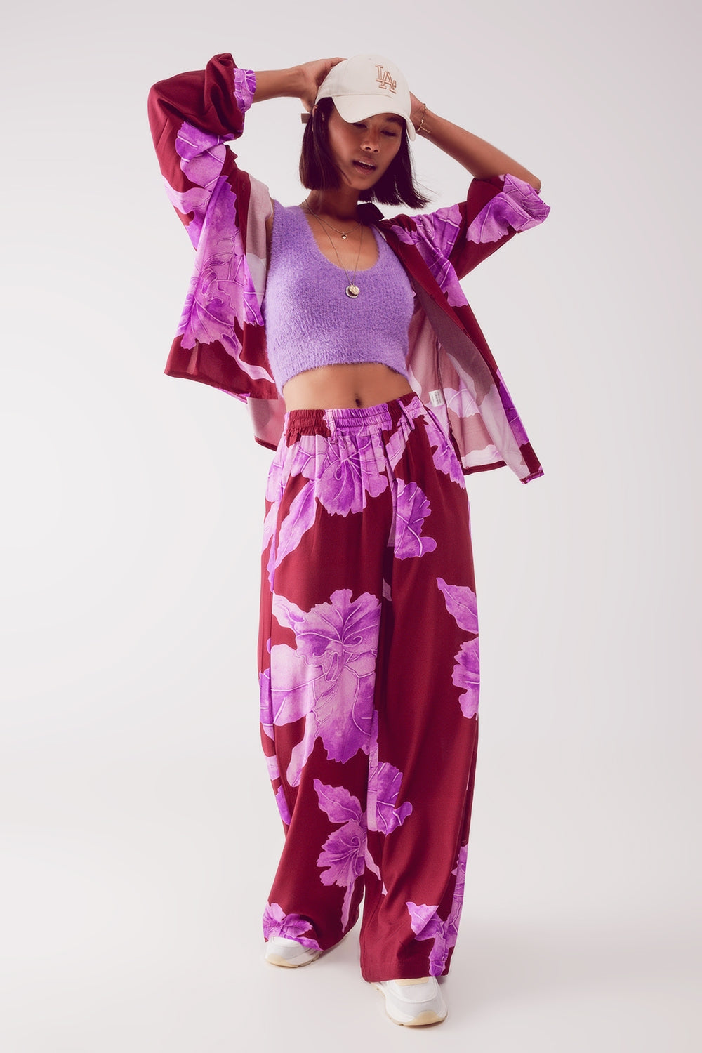 Camisa de Saten en color fucsia con gran estampado floral