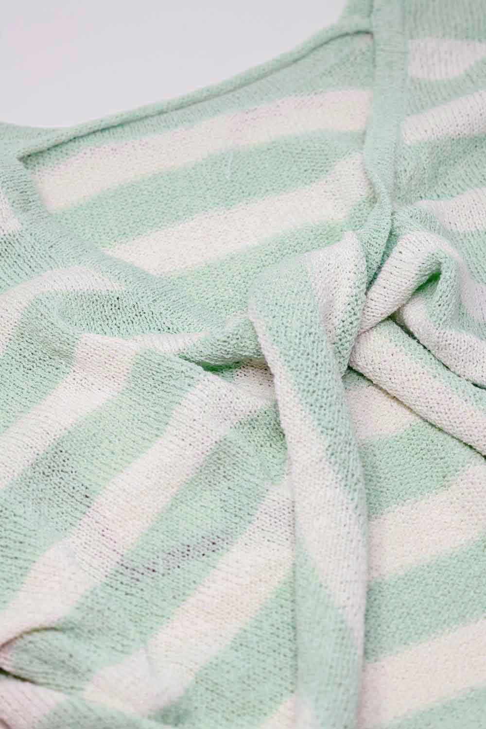 Jersey de rayas con detalle de nudo en la espalda