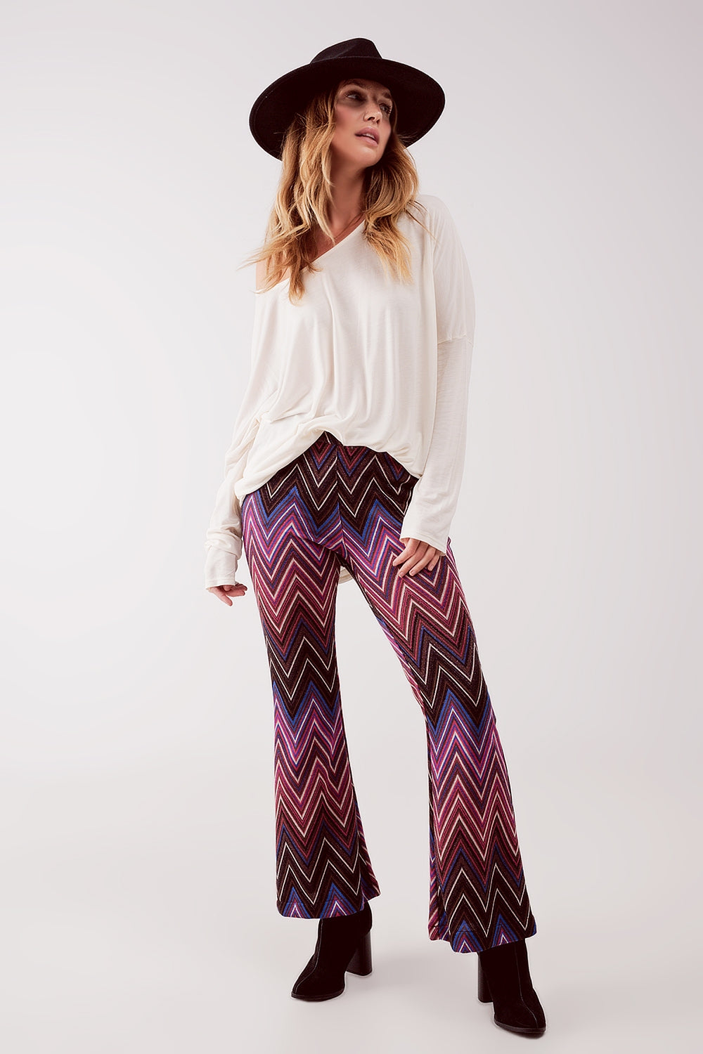 Pantalones con estampado geométrico fucsia