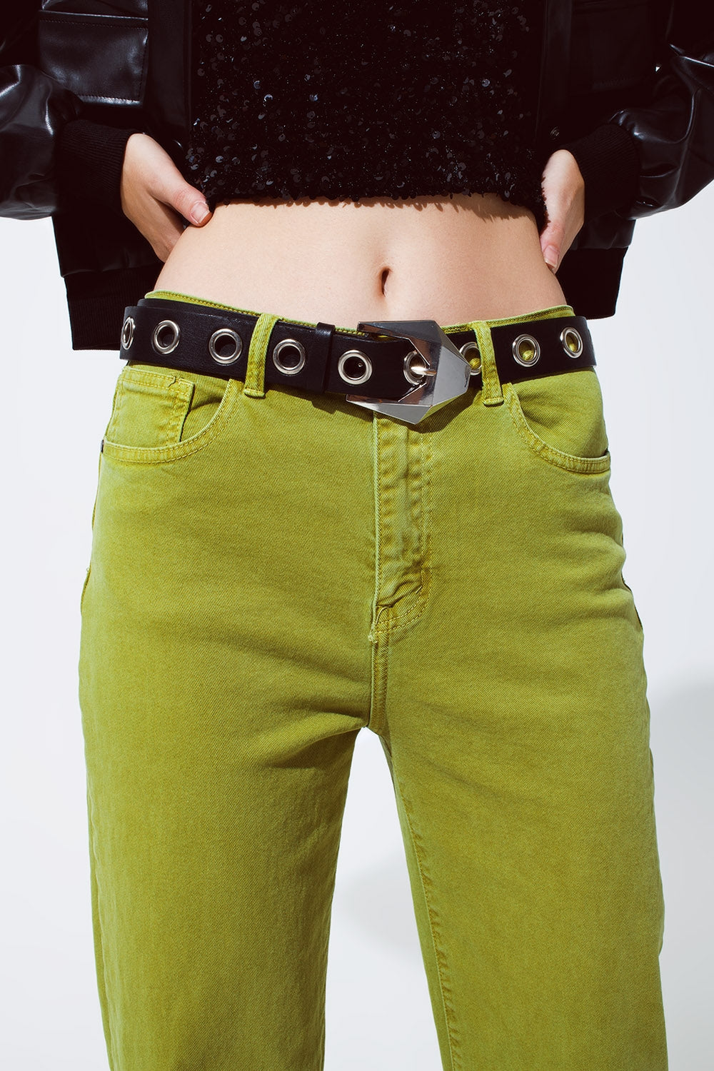 Pantalones vaqueros de pierna recta con dobladillo cortado en verde oliva