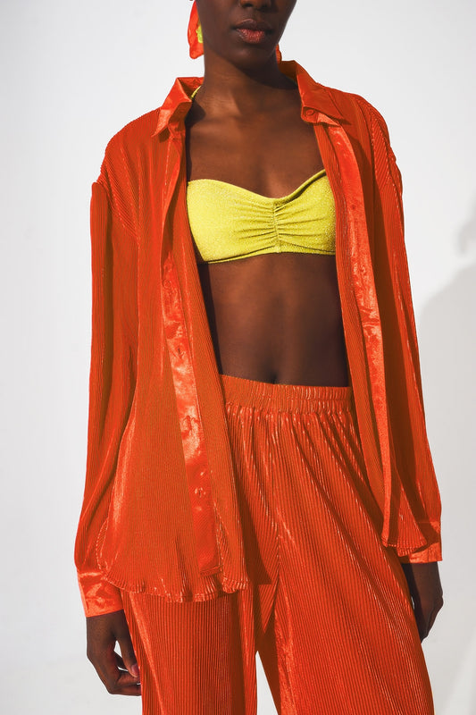 Q2 Camisa de saten plisada en naranja