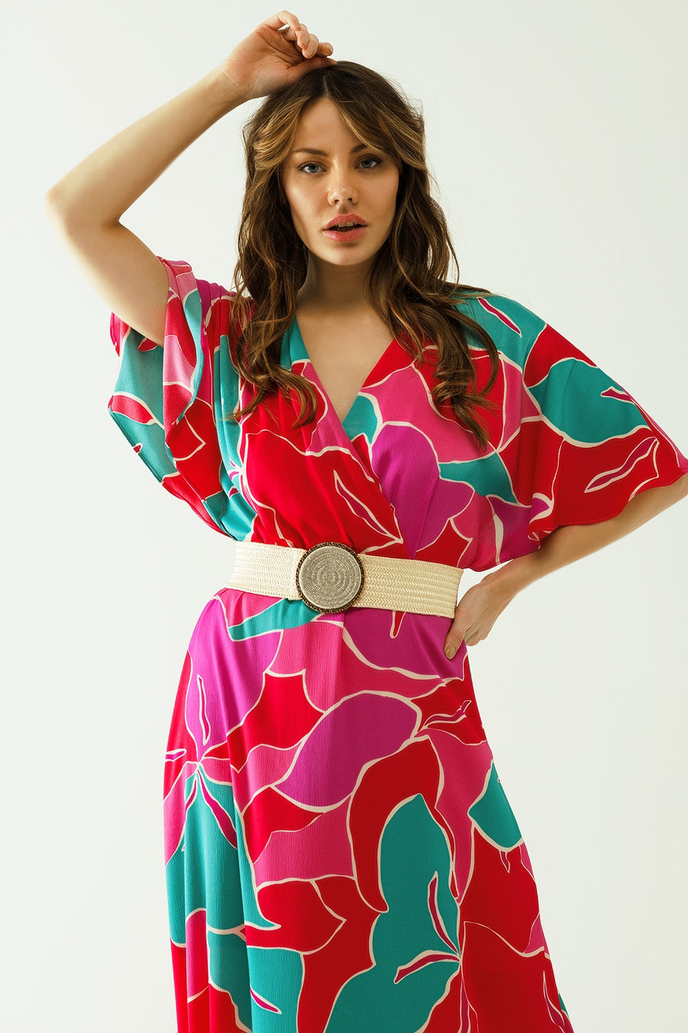 Vestido holgado de manga corta con motivos florales
